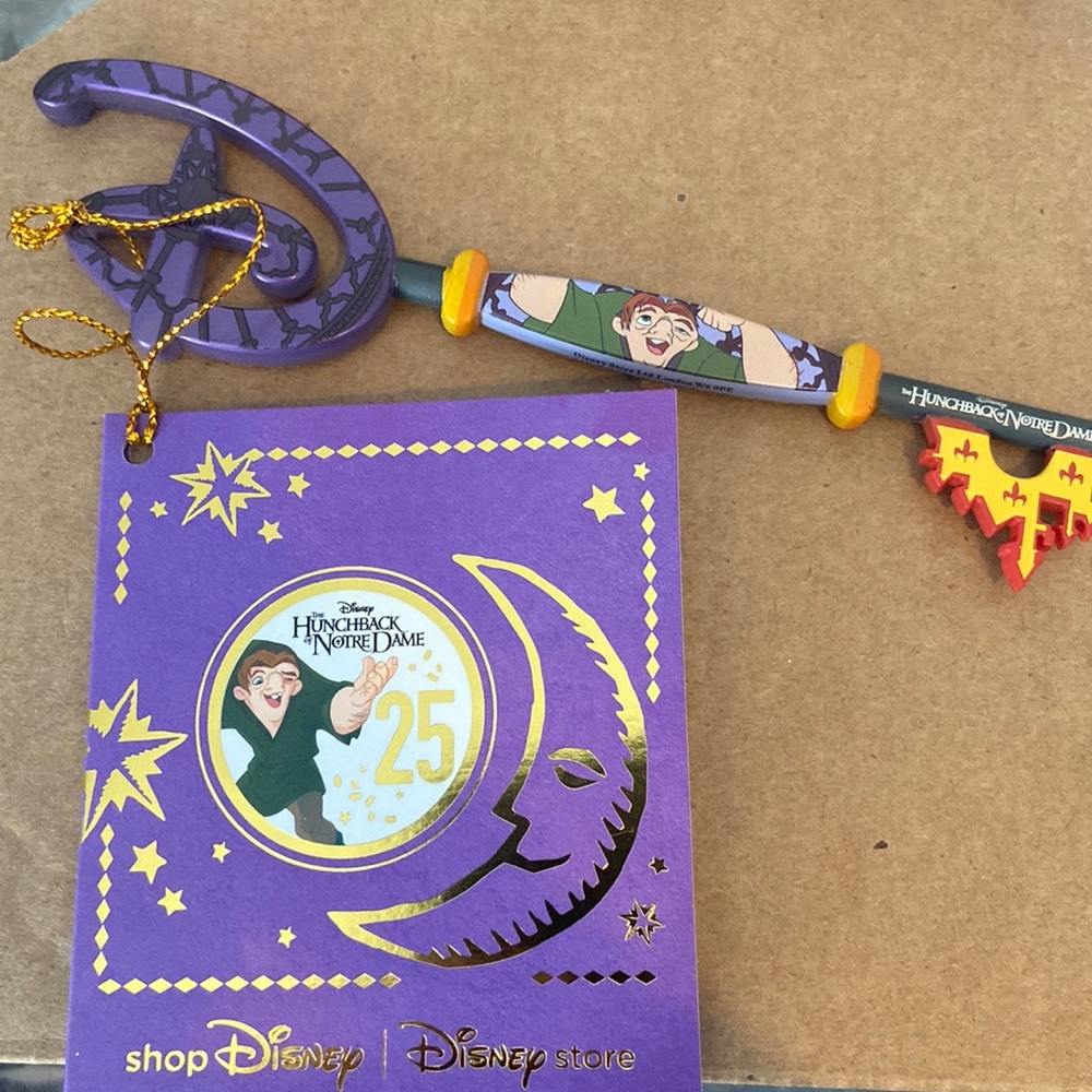 Disney hunchback of notre dame 25th anniversary Alice in wonderland key 70th an